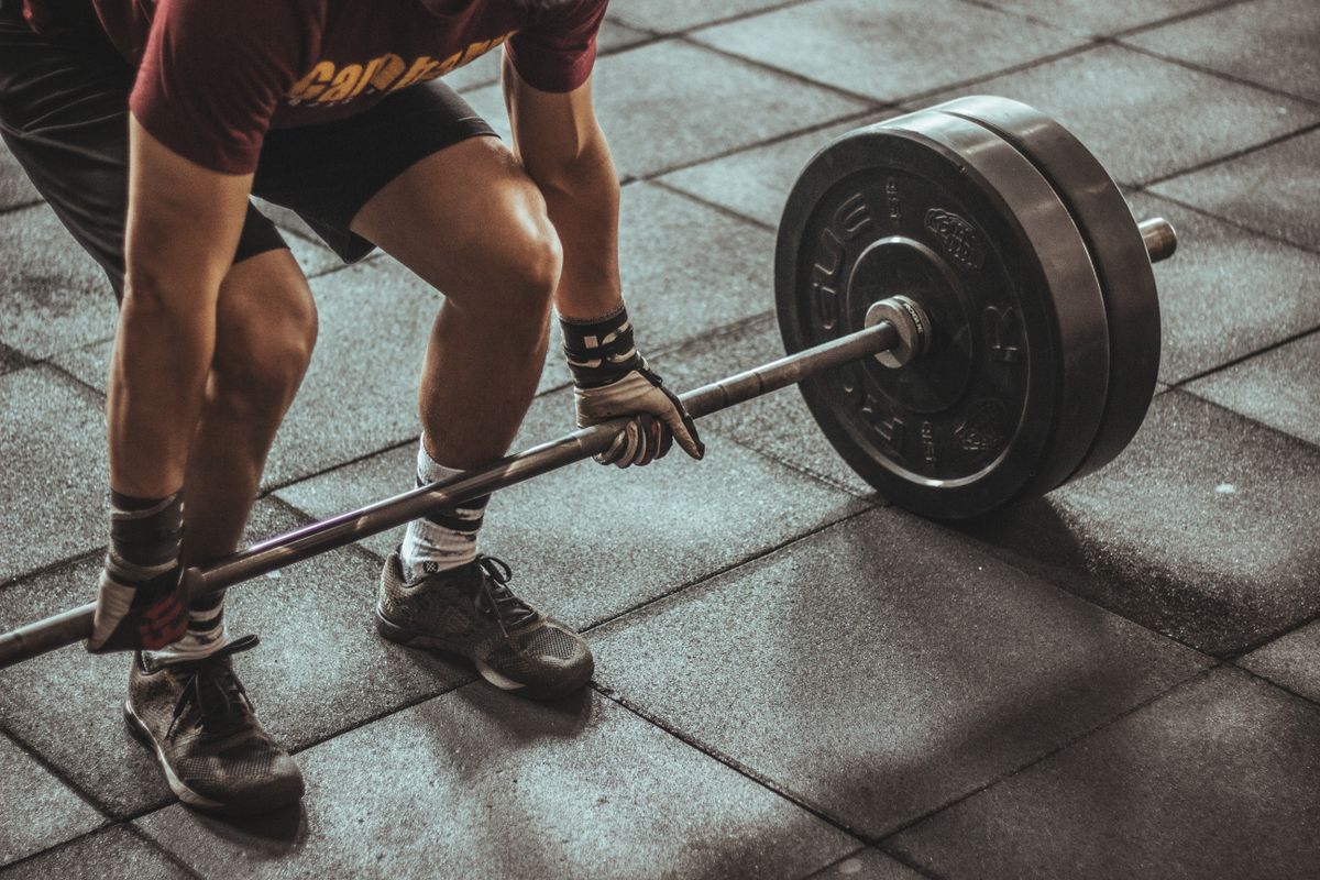 How to Avoid Injuries at the Gym: The Habits That Keep You Training